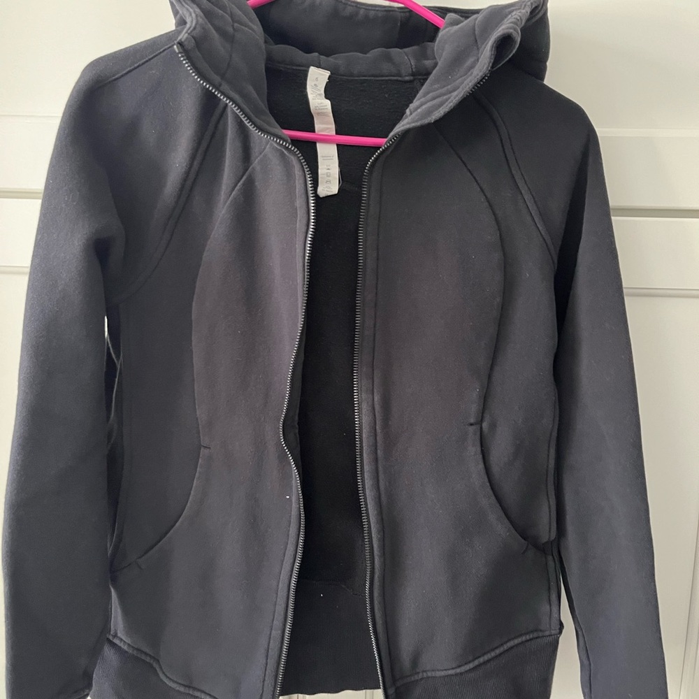 Lululemon Skuba Sweatshirt.